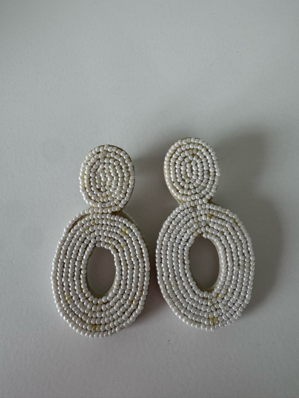 Vineyard Vines White Beaded Oval Drop Earrings